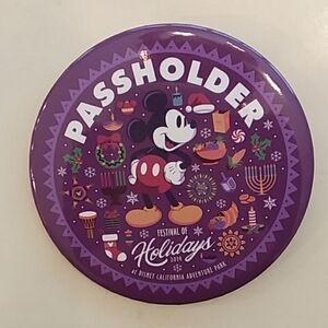 Disney Festival holidays passholder button 2019